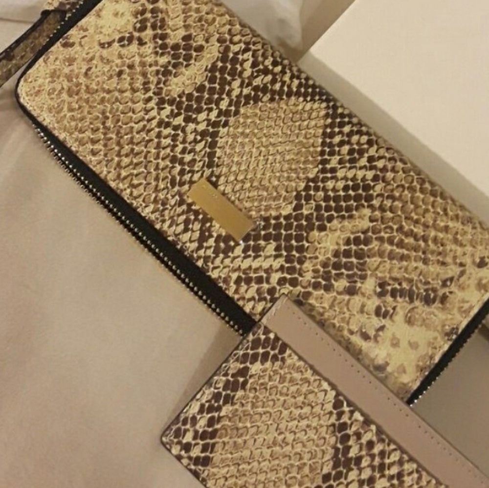 NEW faux snake skin clutch wallet w/ card holder
